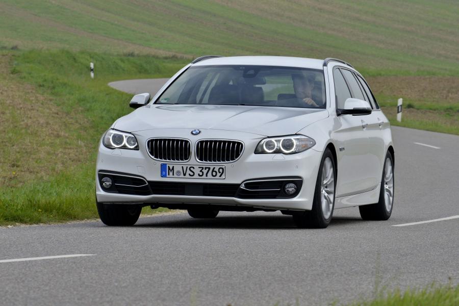  BMW 520d Touring 2014 года  (фото 4 из 46)